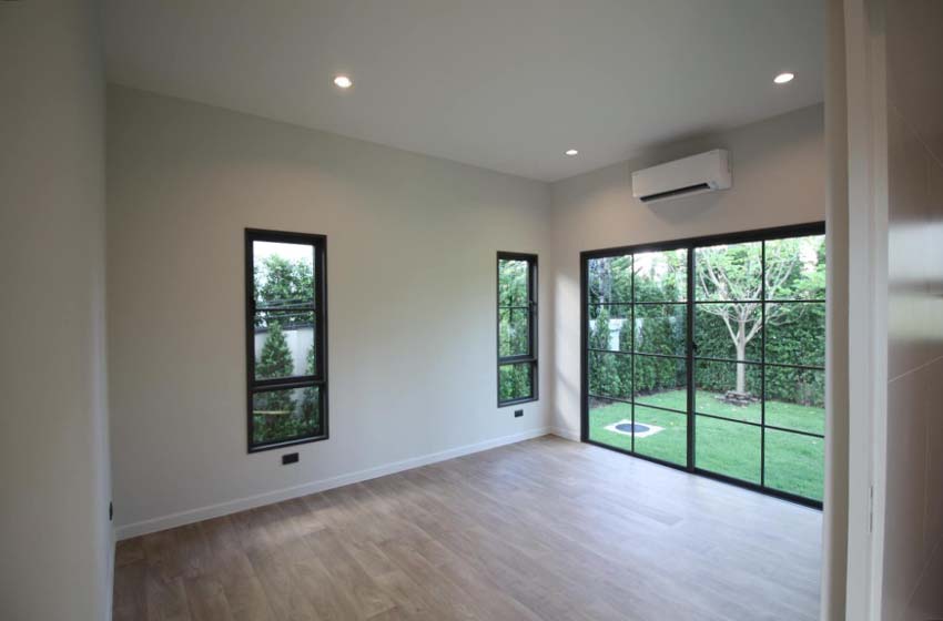 House with Shared Pool in Bangnatrad 